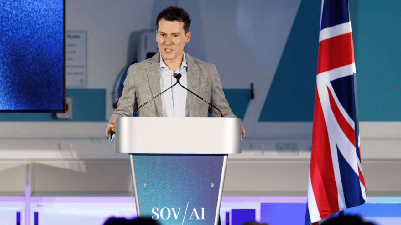 İngiltere'nin 500 Milyon Sterlinlik Yapay Zeka Fonu: Gerçekten İşe Yaracak mı?