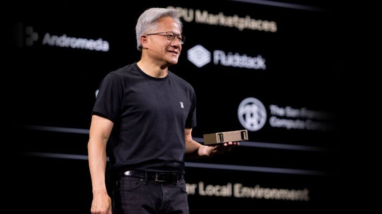 Nvidia, 5 Trilyon Dolar Piyasa Değeri ile Zirveye Yerleşti